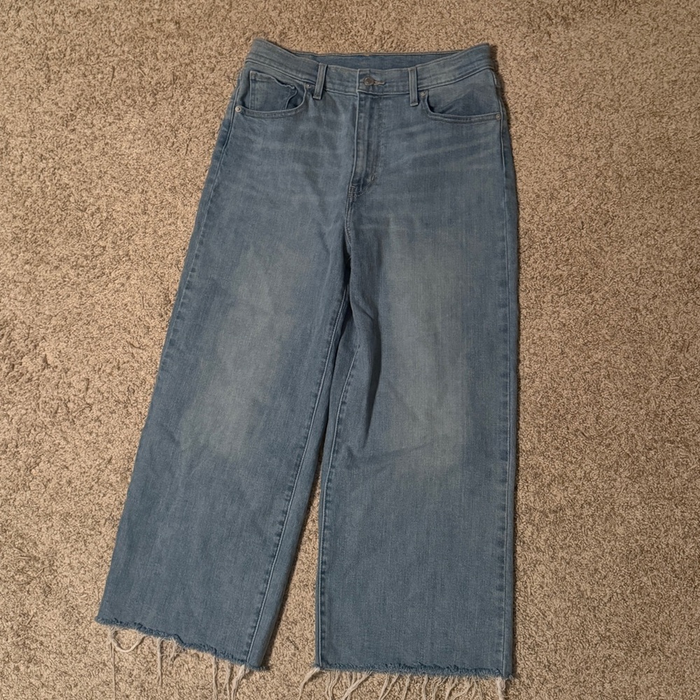 Levi’s Wide Leg Cropped Jeans